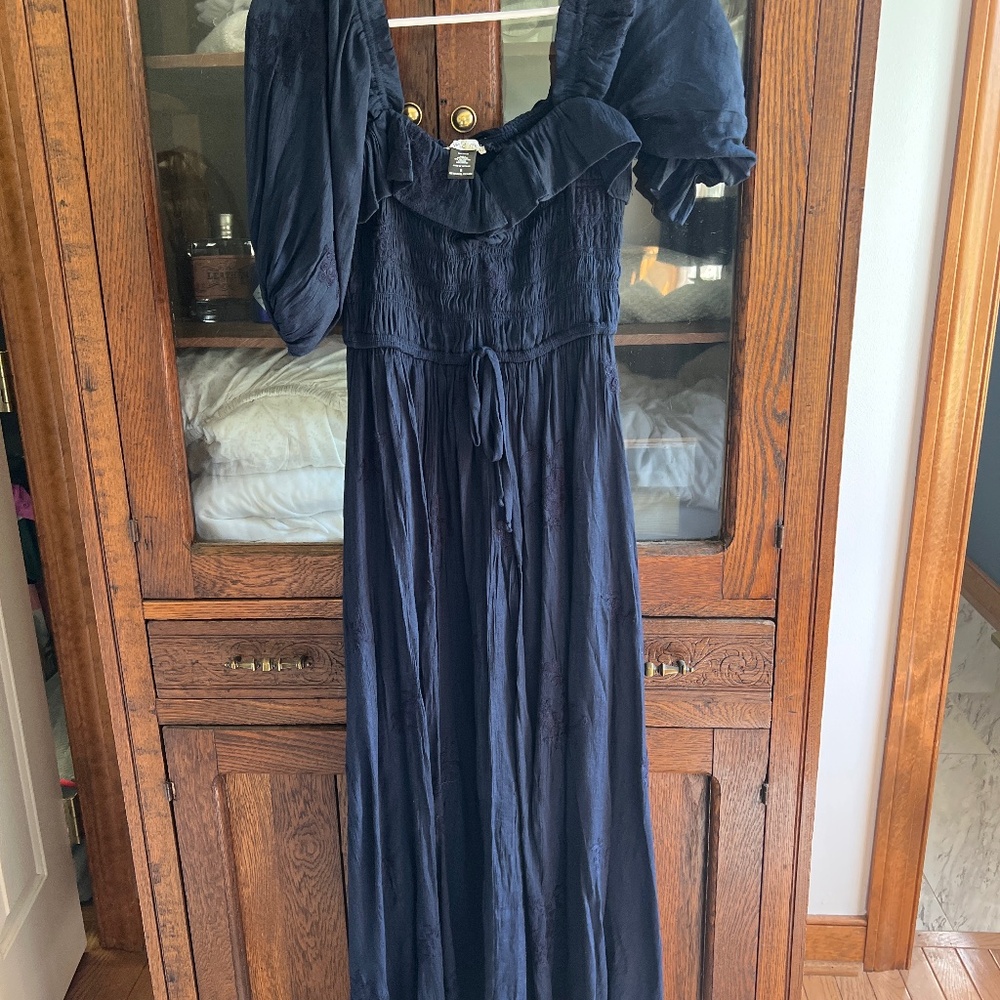 Long navy dress